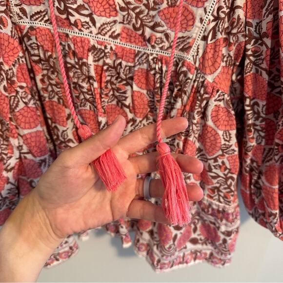 Tuckernuck Marea Pink White Floral Cotton Long Sleeve Tassel Block Print Top M - Picture 8 of 13